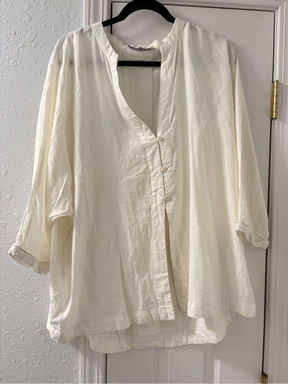 Classic Cream Button-Front Tunic Blouse